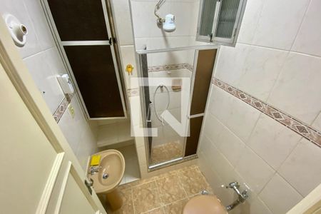 Banheiro de kitnet/studio para alugar com 1 quarto, 30m² em Saúde, Rio de Janeiro