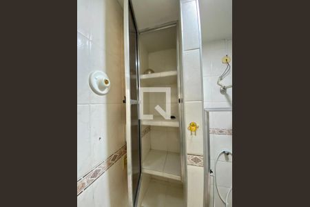 Banheiro de kitnet/studio à venda com 1 quarto, 30m² em Saúde, Rio de Janeiro