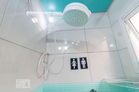 Banheiro  de apartamento à venda com 2 quartos, 44m² em Jardim das Maravilhas, Santo André