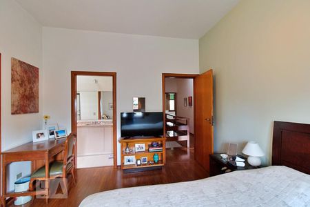 Casa à venda com 430m², 4 quartos e 5 vagasSuíte 4