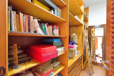 Casa à venda com 430m², 4 quartos e 5 vagasCloset da Suíte 1