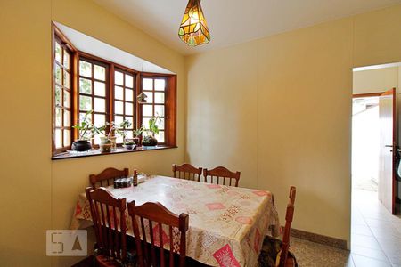 Casa à venda com 430m², 4 quartos e 5 vagasCozinha