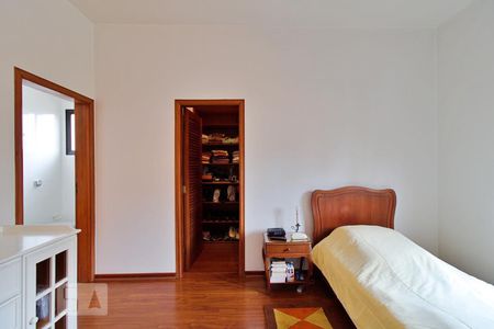 Casa à venda com 430m², 4 quartos e 5 vagasSuíte 3