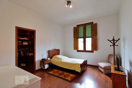 Casa à venda com 430m², 4 quartos e 5 vagasSuíte 3