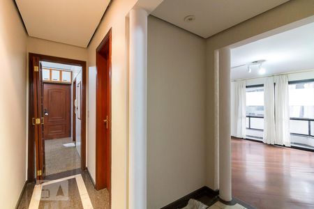 Entrada do apartamento de apartamento para alugar com 4 quartos, 165m² em Camargos, Guarulhos