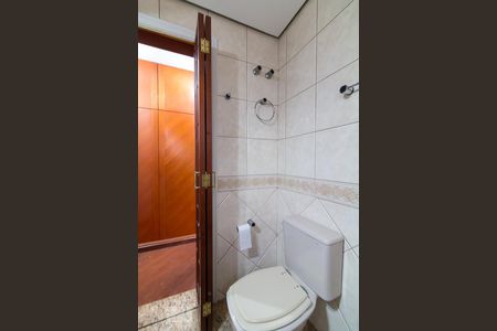 Apartamento à venda com 165m², 4 quartos e 3 vagasBanheiro quarto 4 suíte