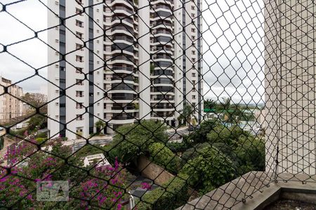 Apartamento à venda com 165m², 4 quartos e 3 vagasVista quarto 2 suíte