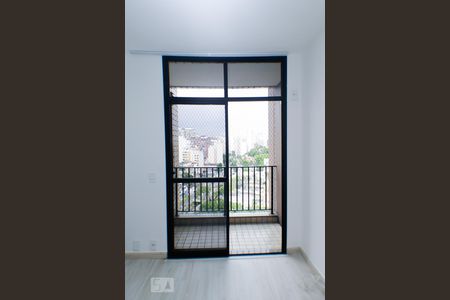 Sala de apartamento à venda com 2 quartos, 70m² em Icaraí, Niterói