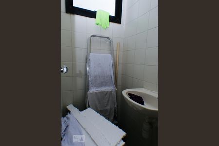 Apartamento à venda com 70m², 2 quartos e 1 vagaBanheiro de Serviço