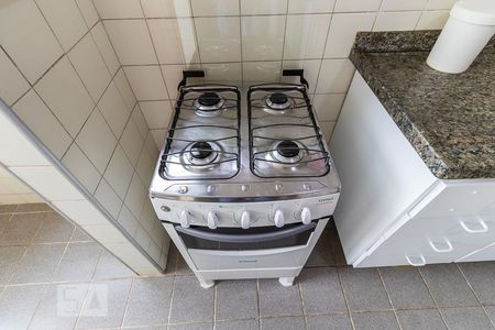 Apartamento à venda com 57m², 1 quarto e 1 vagaCozinha - Fogão