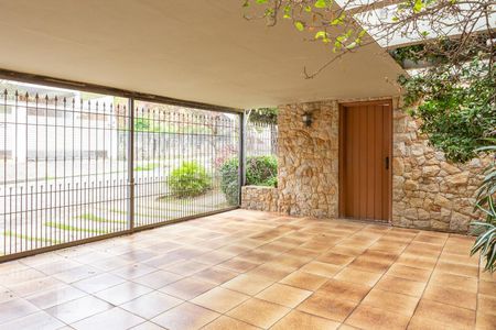 Casa à venda com 300m², 3 quartos e 2 vagas Casa à venda com 300m², 3 quartos e 2 vagasGaragem