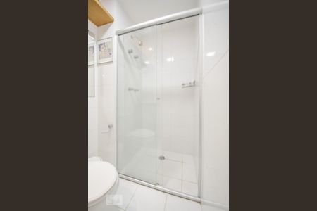 Studio para alugar com 40m², 1 quarto e 1 vaga Studio para alugar com 40m², 1 quarto e 1 vagaBanheiro