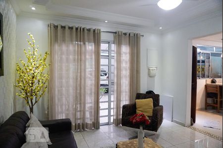 Sala de Estar de casa à venda com 4 quartos, 200m² em Vila Nova Pauliceia, São Paulo