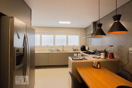 Apartamento à venda com 238m², 3 quartos e 4 vagasCozinha