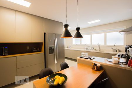 Apartamento à venda com 238m², 3 quartos e 4 vagasCozinha