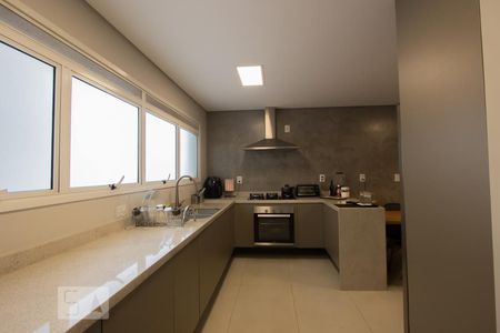 Apartamento à venda com 238m², 3 quartos e 4 vagasCozinha