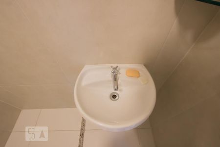 Apartamento à venda com 238m², 3 quartos e 4 vagasBanheiro de Serviço