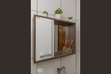 Apartamento à venda com 43m², 2 quartos e sem vaga Apartamento à venda com 43m², 2 quartos e sem vagaBanheiro - Armário