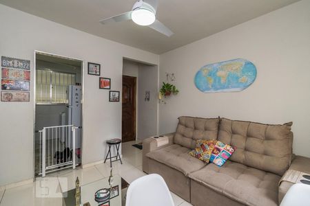 Apartamento à venda com 43m², 2 quartos e sem vaga Apartamento à venda com 43m², 2 quartos e sem vagaSala