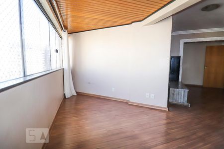 Apartamento para alugar com 84m², 3 quartos e 1 vagaSala