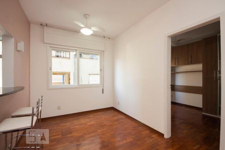 Sala de apartamento à venda com 1 quarto, 39m² em Petrópolis, Porto Alegre