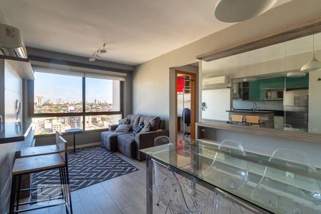 Sala de apartamento para alugar com 2 quartos, 65m² em Passo da Areia, Porto Alegre