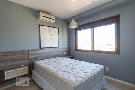 Quarto 2 de apartamento para alugar com 2 quartos, 65m² em Passo da Areia, Porto Alegre