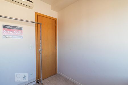 Quarto 1 de apartamento para alugar com 2 quartos, 65m² em Passo da Areia, Porto Alegre