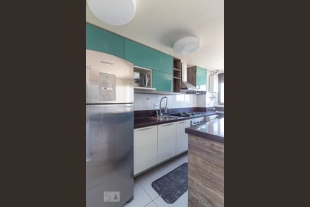 Apartamento para alugar com 65m², 2 quartos e 1 vaga Apartamento para alugar com 65m², 2 quartos e 1 vagaCozinha e Área de Serviço