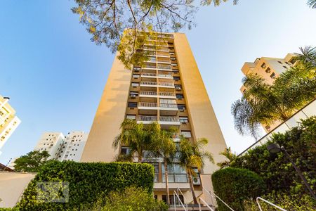 Apartamento para alugar com 65m², 2 quartos e 1 vaga Apartamento para alugar com 65m², 2 quartos e 1 vagaFachada