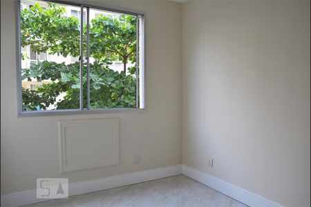 Apartamento para alugar com 57m², 2 quartos e 1 vagaQuatro 1