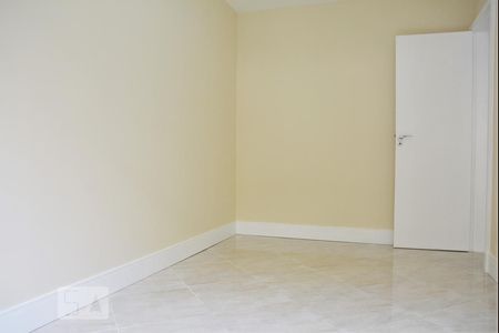 Apartamento para alugar com 57m², 2 quartos e 1 vagaQuatro 2