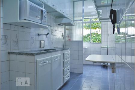 Apartamento para alugar com 57m², 2 quartos e 1 vagaCozinha