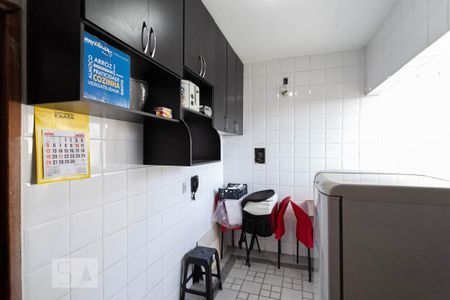 Apartamento para alugar com 68m², 3 quartos e sem vagaCozinha 