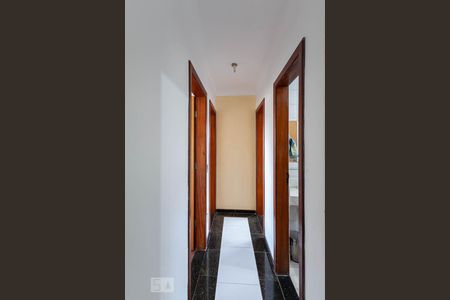 Corredor  de apartamento para alugar com 3 quartos, 68m² em Concórdia, Belo Horizonte