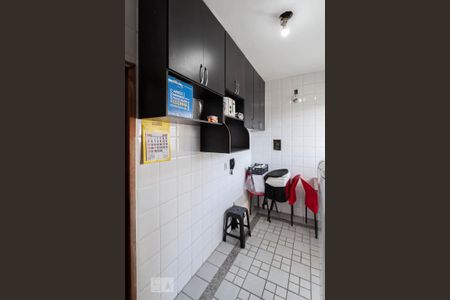 Apartamento para alugar com 68m², 3 quartos e sem vagaCozinha 