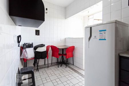 Apartamento para alugar com 68m², 3 quartos e sem vagaCozinha 