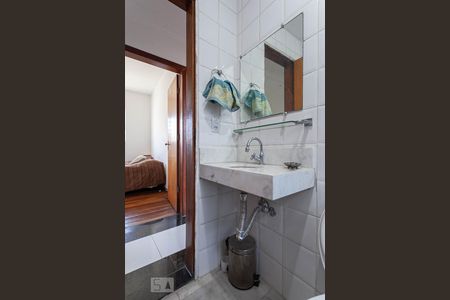 Apartamento para alugar com 68m², 3 quartos e sem vagaBanheiro social 