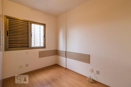 Quarto 2 de apartamento para alugar com 3 quartos, 80m² em Alphaville Industrial, Barueri