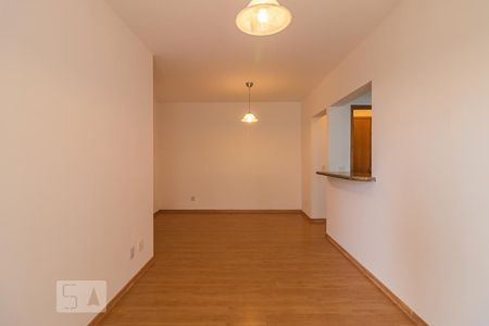 Sala de apartamento para alugar com 3 quartos, 80m² em Alphaville Industrial, Barueri