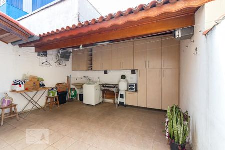 Casa à venda com 154m², 3 quartos e 2 vagasÁrea de serviço