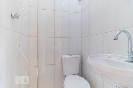 Banheiro de kitnet/studio para alugar com 1 quarto, 30m² em Bela Vista, São Paulo