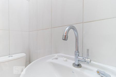 Banheiro de kitnet/studio para alugar com 1 quarto, 30m² em Bela Vista, São Paulo