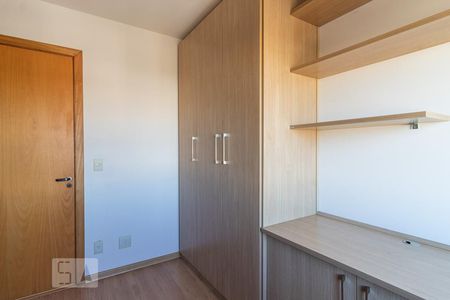 Quarto de apartamento à venda com 3 quartos, 75m² em Sarandi, Porto Alegre