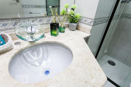 Apartamento à venda com 84m², 3 quartos e 1 vagaBanheiro Social