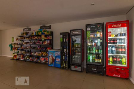 Studio para alugar com 33m², 1 quarto e 1 vaga Studio para alugar com 33m², 1 quarto e 1 vagaÁrea comum - Mercado