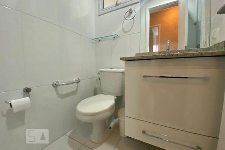 banheiro de apartamento à venda com 2 quartos, 57m² em Barra Funda, São Paulo