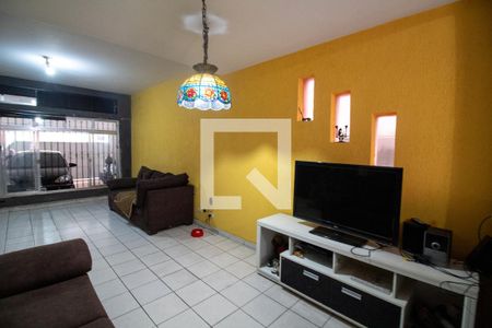 Sala de casa à venda com 3 quartos, 140m² em Vila Gertrudes, São Paulo