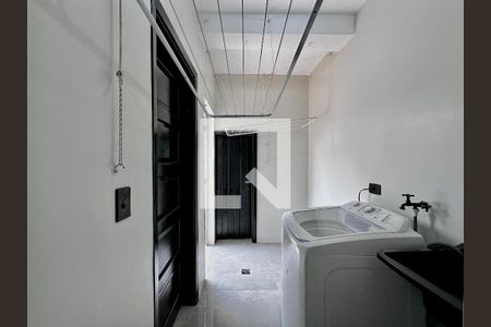 Casa à venda com 140m², 2 quartos e 2 vagasÁrea de Serviço