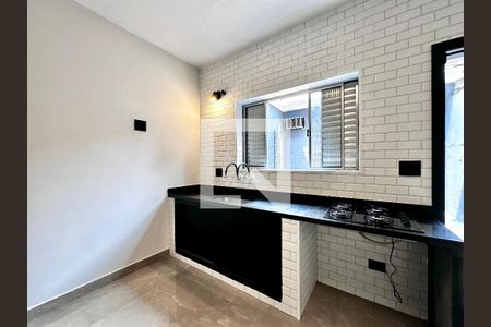 Casa à venda com 140m², 2 quartos e 2 vagasCozinha